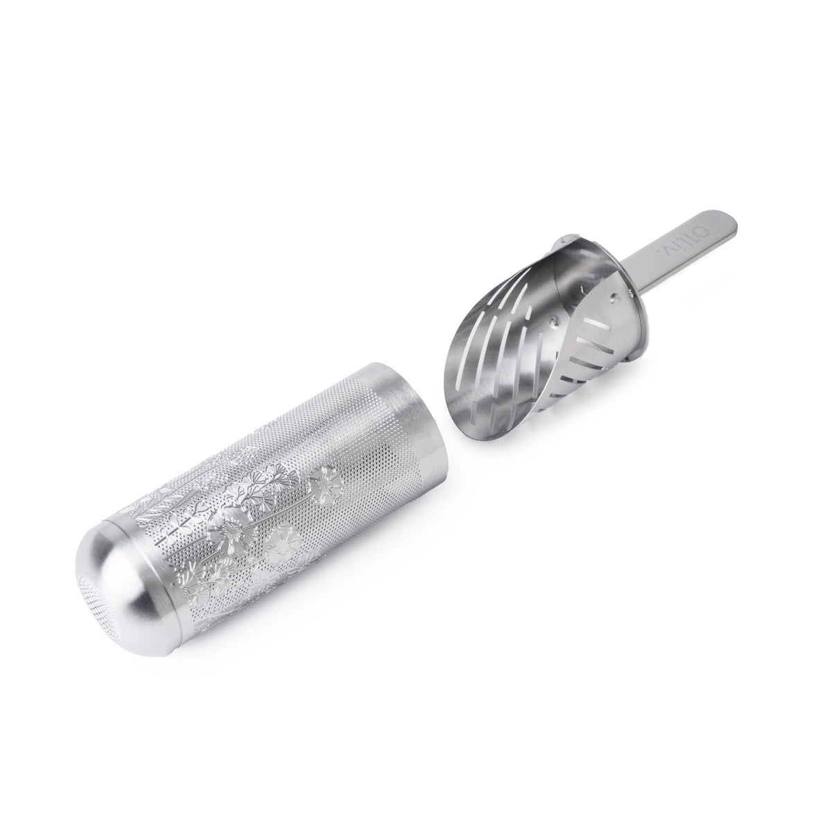 01liv Tea Infuser Stick with popsicle-style design for easy brewing in cups.