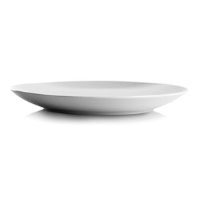 10 Strawberry Street white ceramic plate with 10.5-inch surface for microwave-ready meals.
