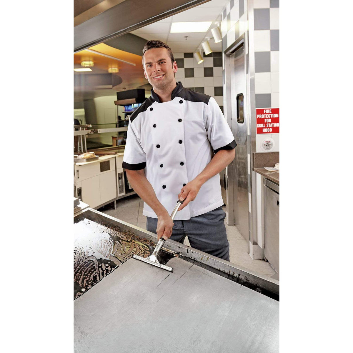 Long lasting resin-bonded Scotch-Brite pad withstands heavy use
