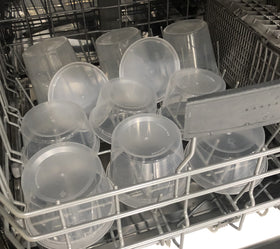 4ULIFE dishwasher-safe deli containers for easy cleaning in kitchens.