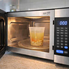 4ULIFE freezer-safe deli container suitable for cold storage.