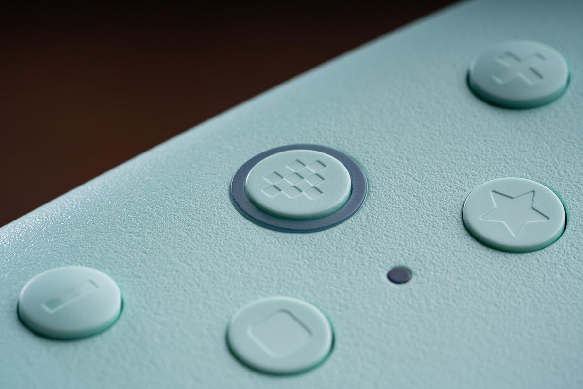 8BitDo Ultimate 2C Mint packaging‑ready display color and style.