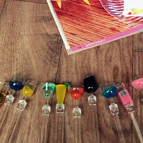 Durable acrylic construction resists breakage for repeated use in busy bars.