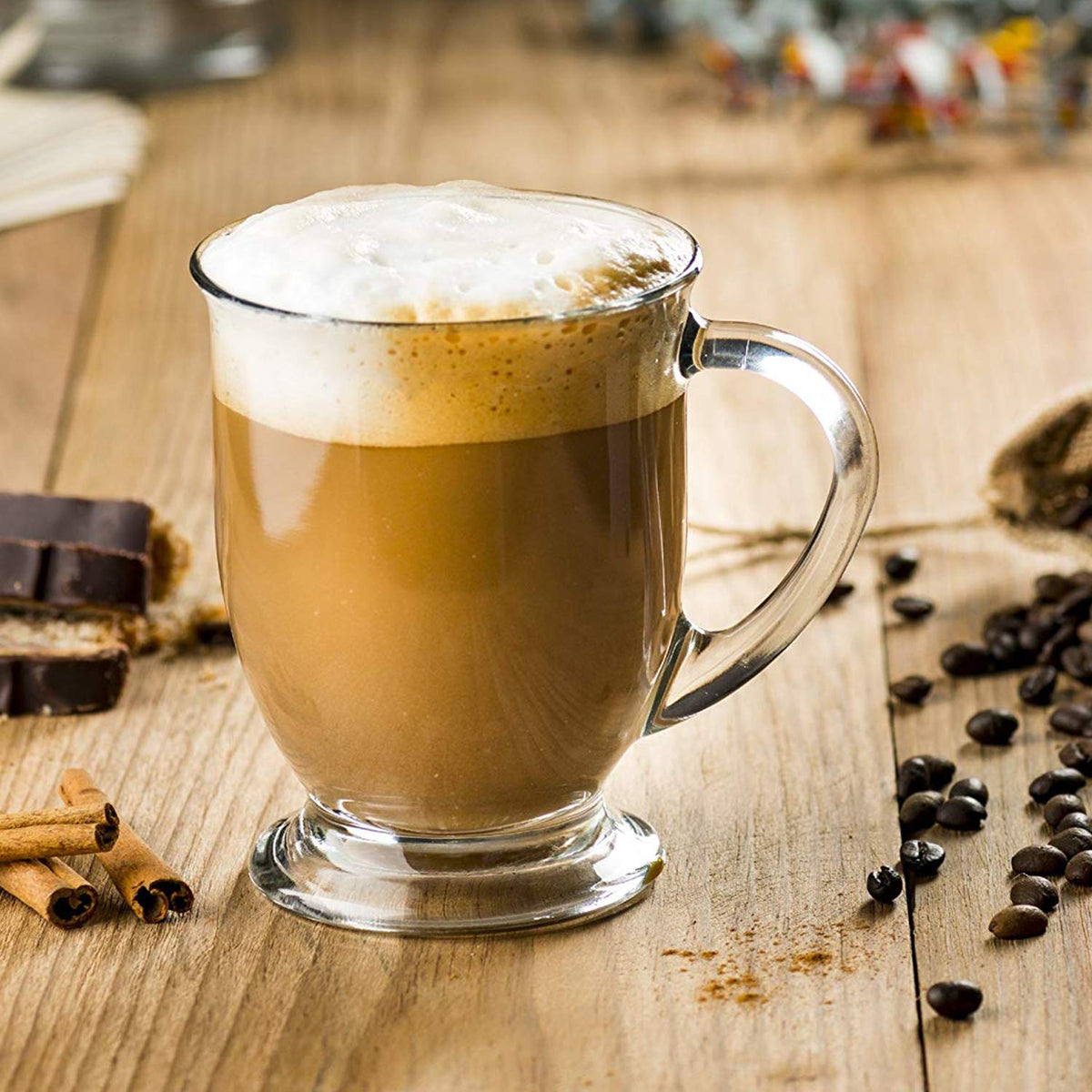 Accguan espresso-size glass cup highlights layered drinks and aroma.