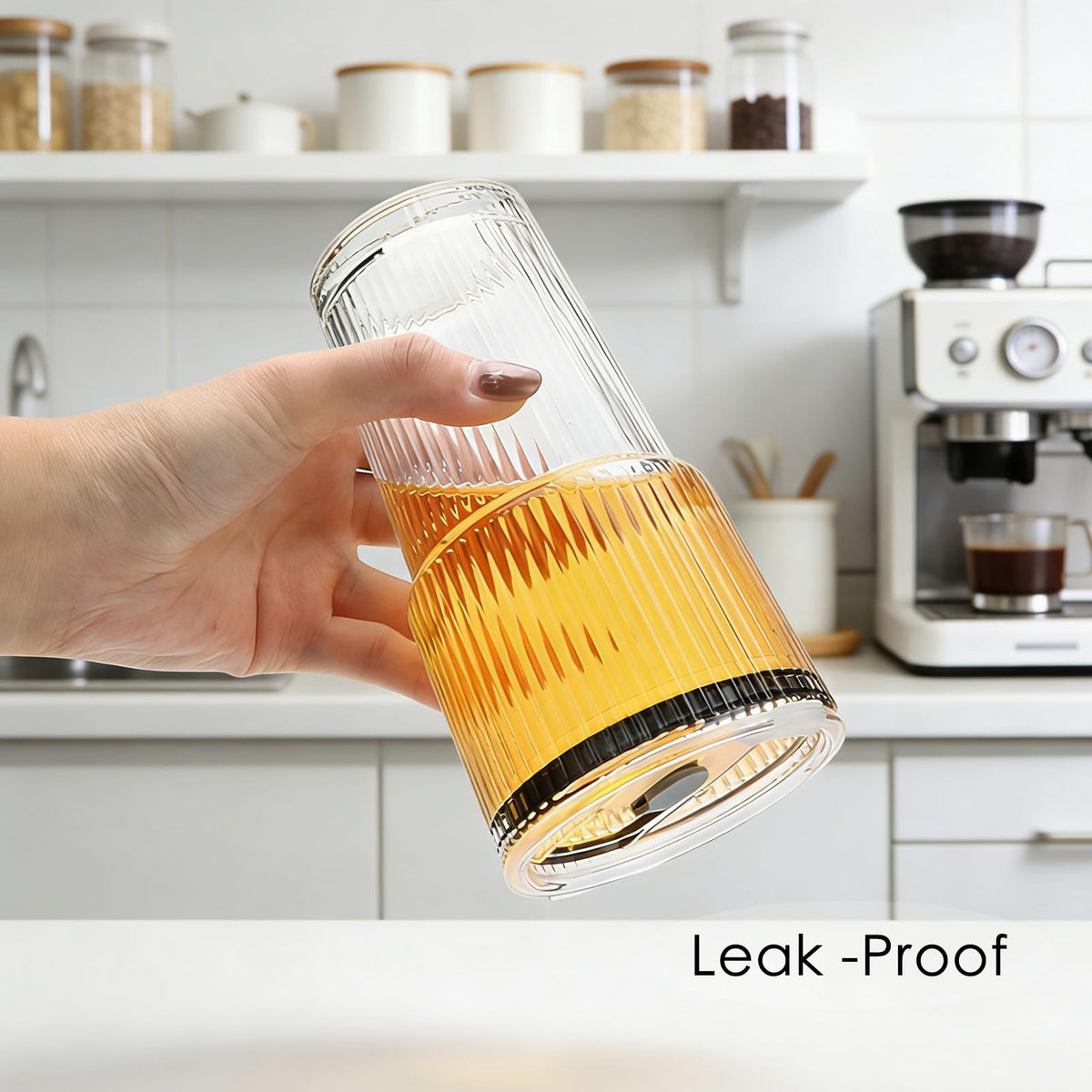 Durable stainless steel straws and lids in the Accguan 6-pack