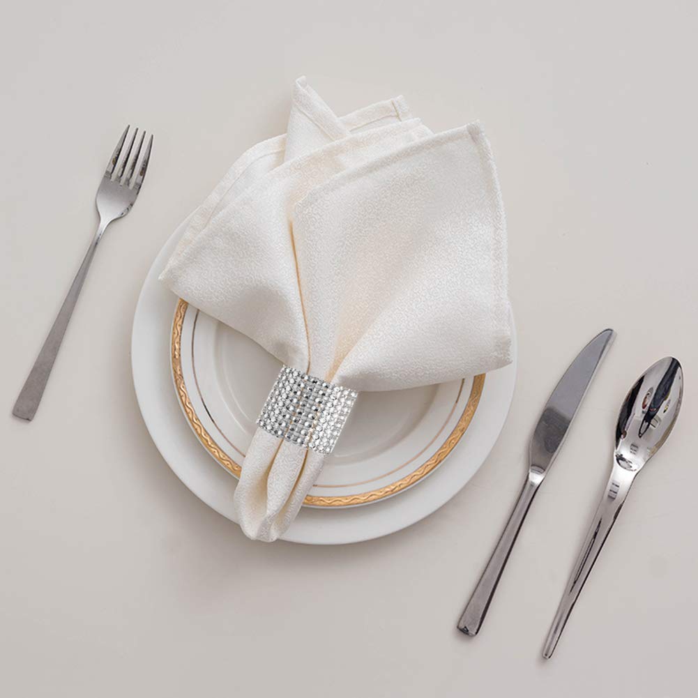 Accmor napkin ring silver buckle securing napkins neatly