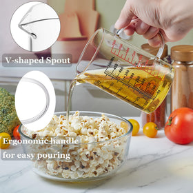 Ackers BORO3.3 insulated-handle measuring cup for comfortable grip.