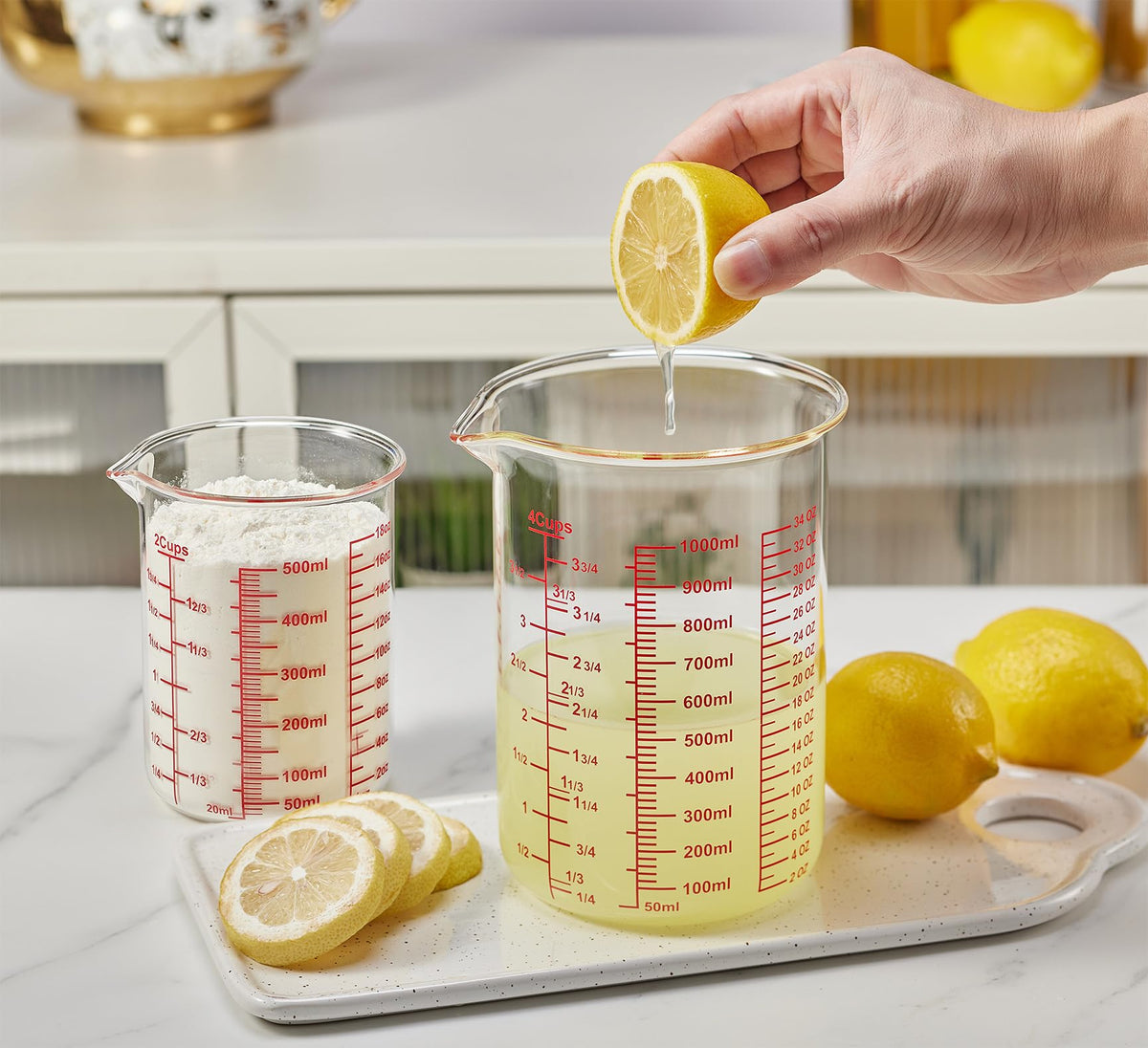 Ackers BORO3.3 measuring cup compatible with induction and other heat sources.