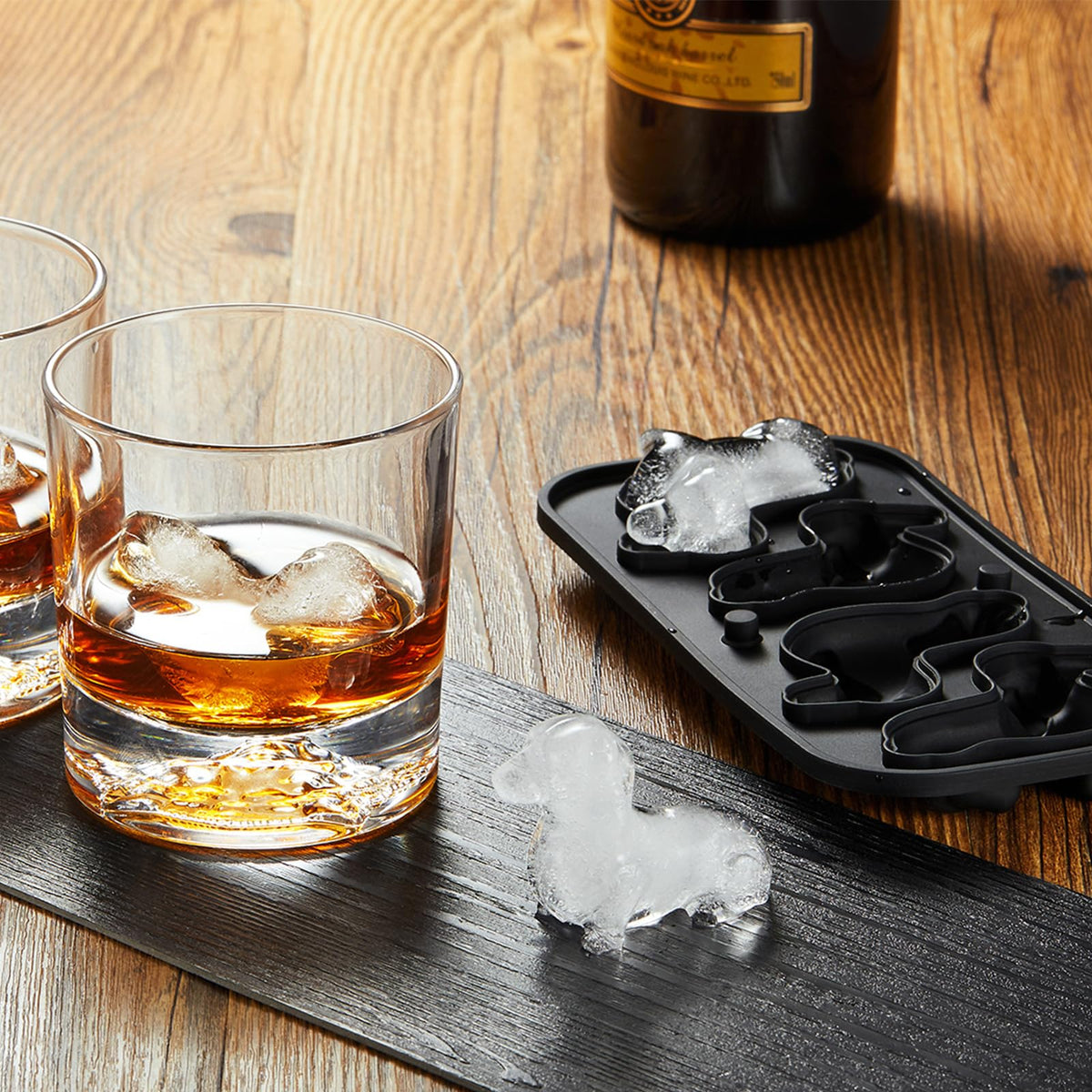 ACOOKEE dachshund ice cubes in a tray adding personality to beverages