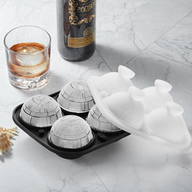 ACOOKEE Death Star mold close-up highlighting a smooth sphere for drinks.