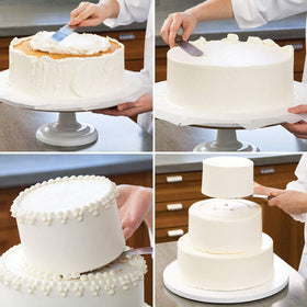 Acronde 6-inch straight icing spatula for smooth, even layers.