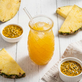 Acshio embossed pineapple design adds texture and charm