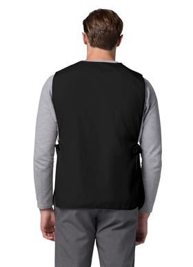 Two deep front pockets in use on Adar apron for quick access.