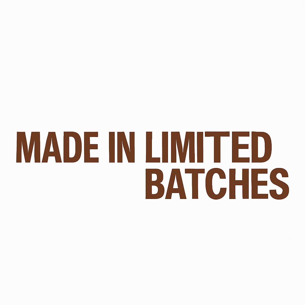 ADVANCEDSIL locking-base design ensures secure use with compatible tilt-head mixers during baking.
