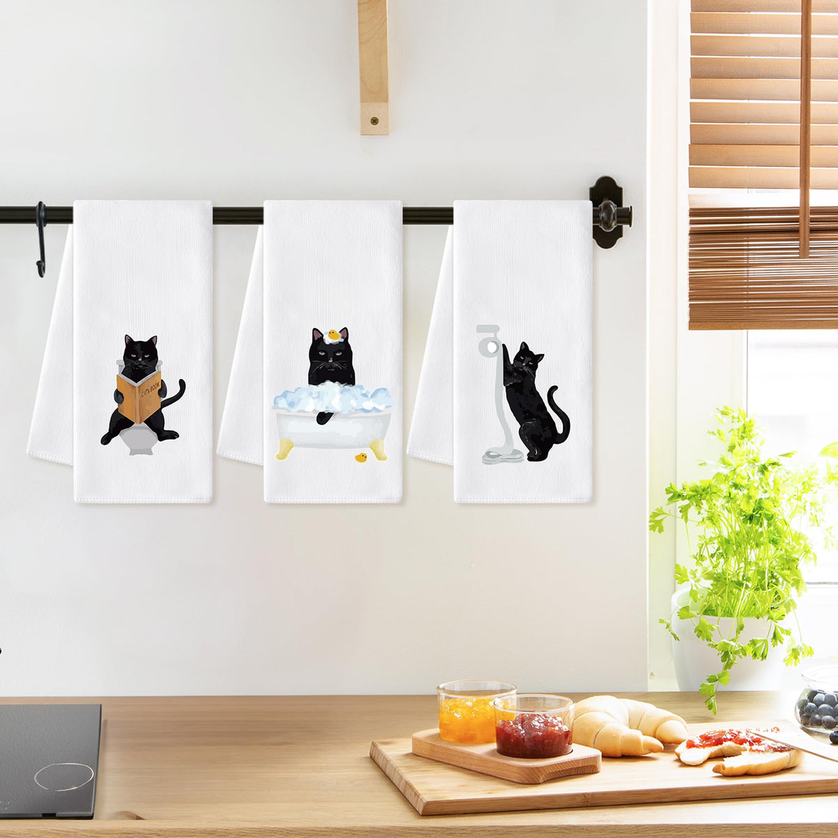AellasNervalt fast-drying towels help keep countertops clean and tidy.