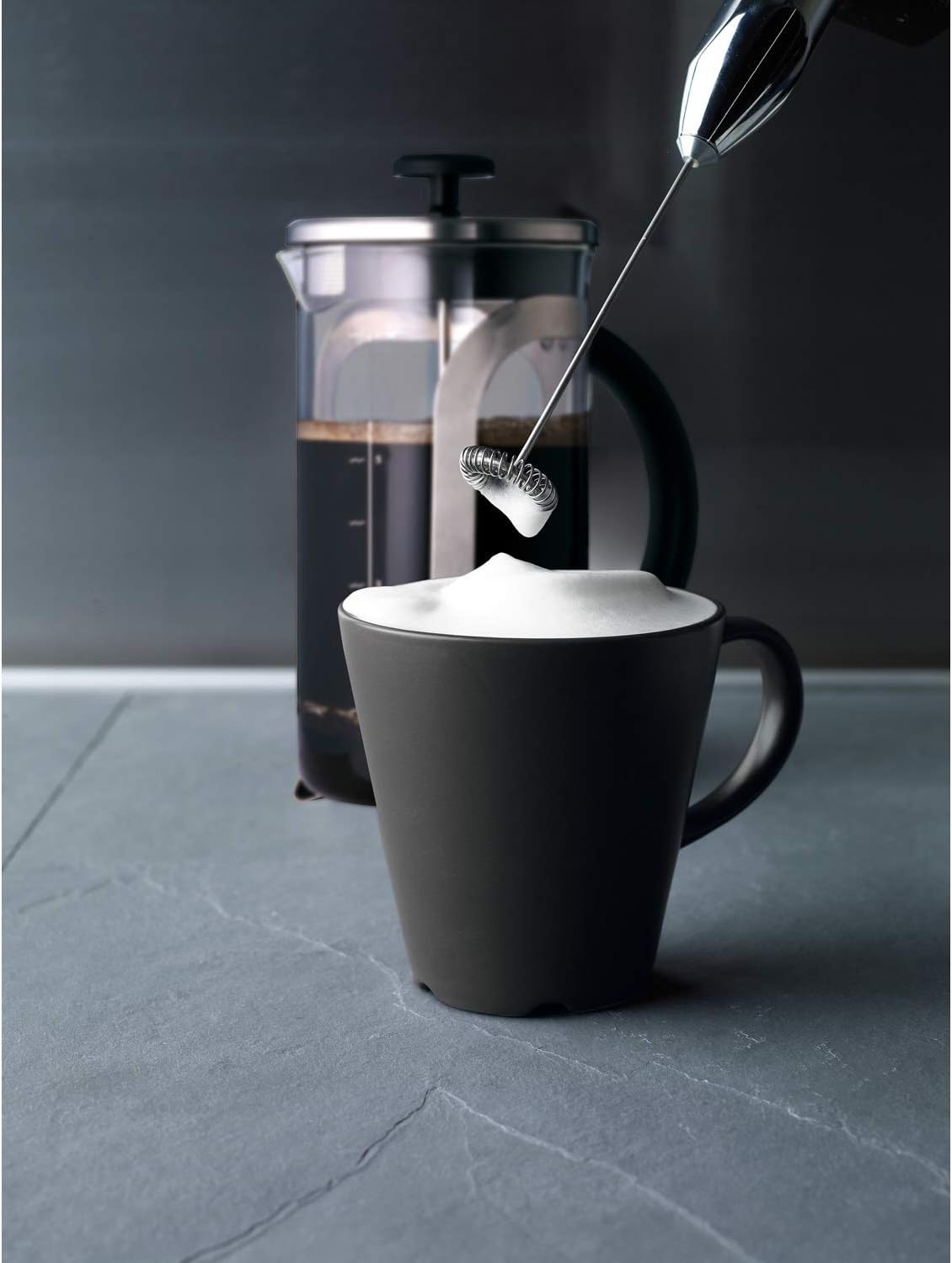 Aerolatte Frother includes batteries for immediate cordless foaming.