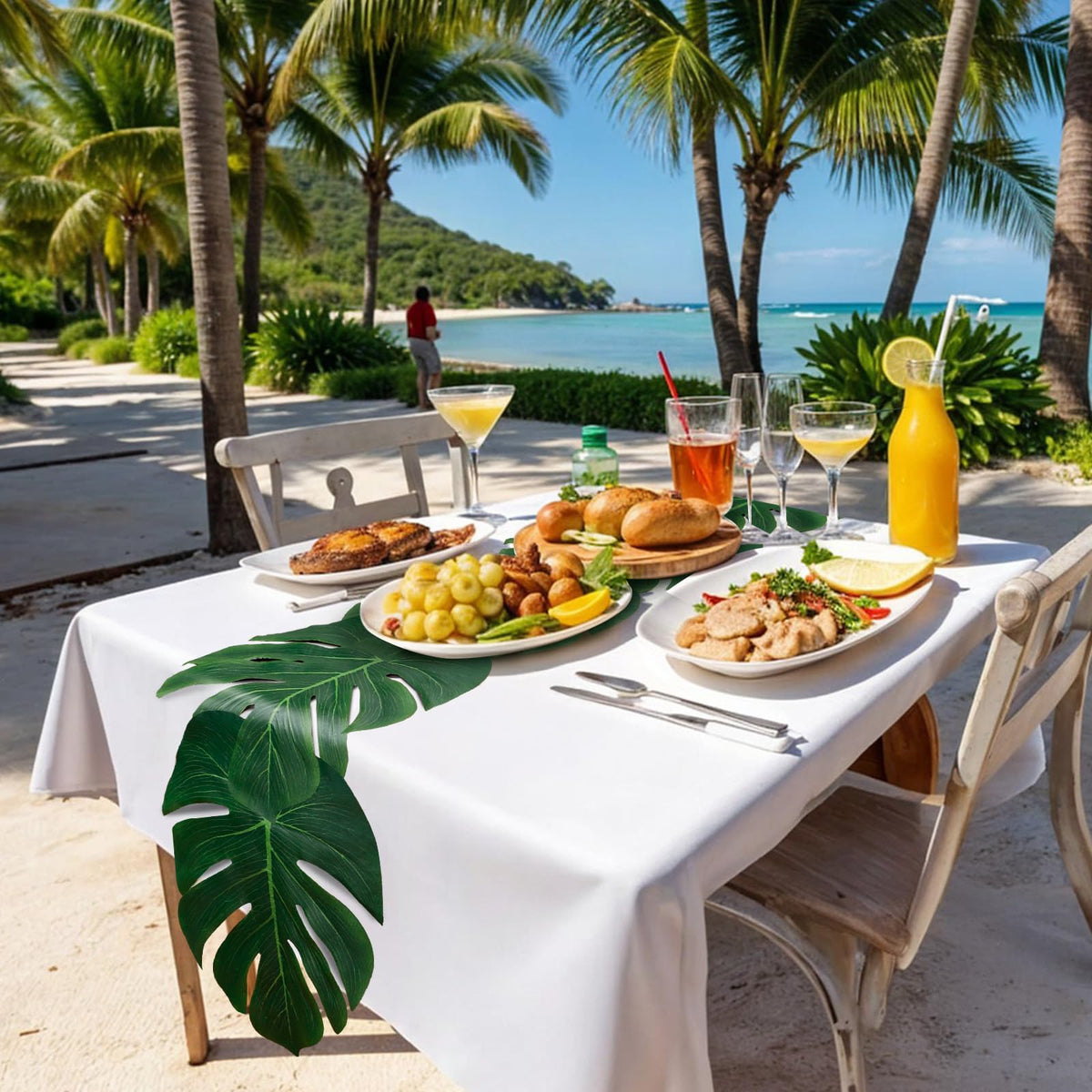AerWo Moana safari vibe decor enhances tropical celebrations.