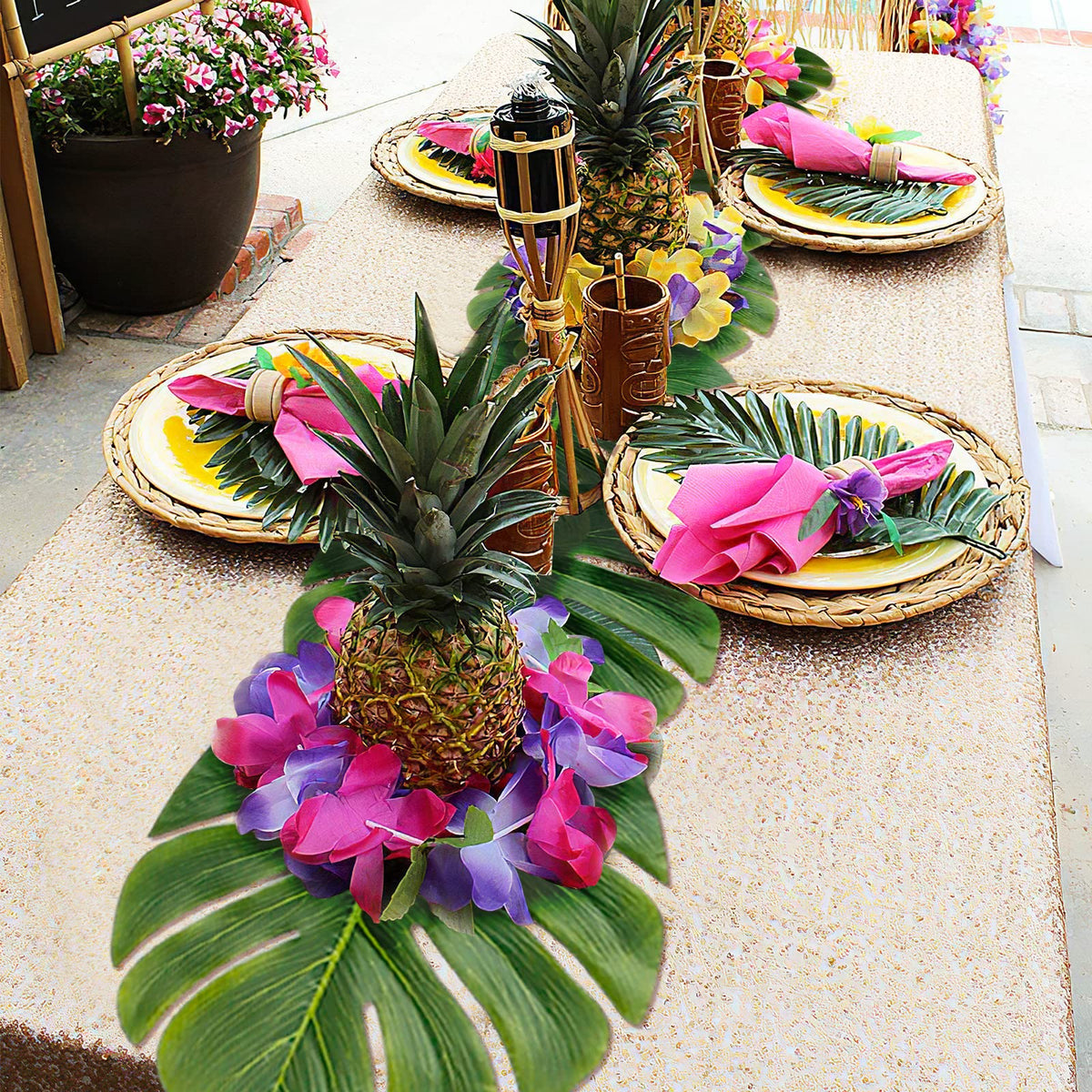 AerWo palm leaves buffet line creates vibrant tropical display