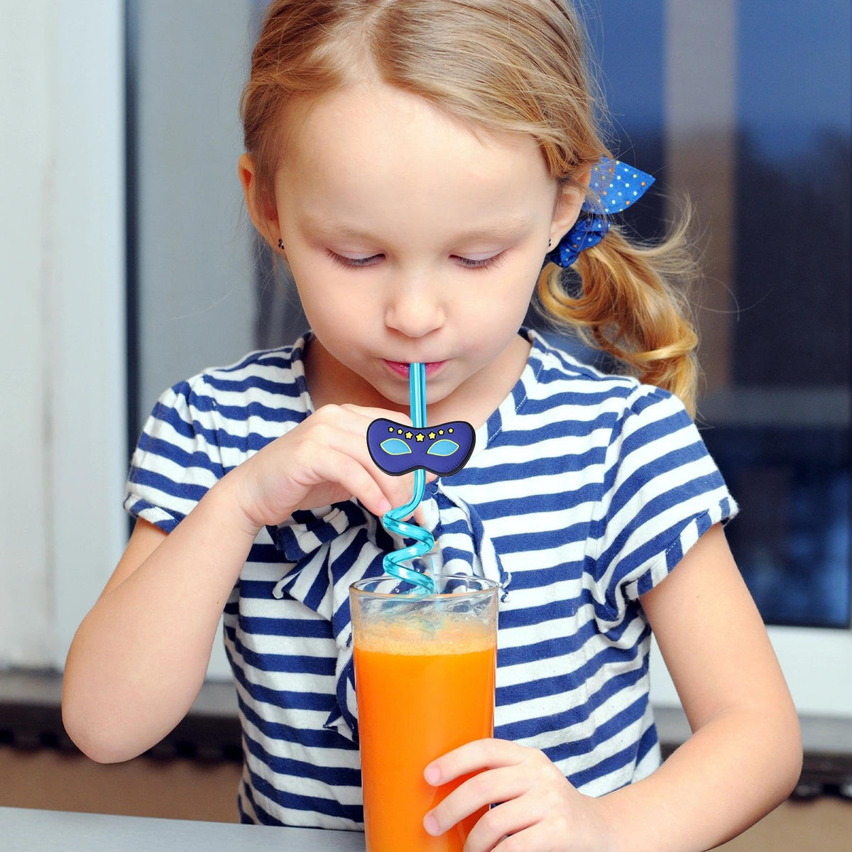 AFZMON hero straw table decor enhances drink stations and dessert displays