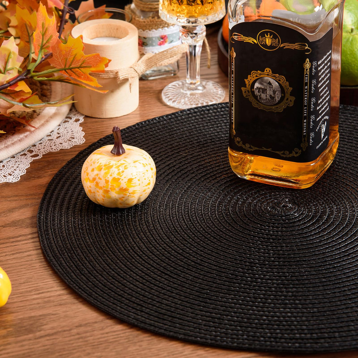 AHHFSMEI washable placemats enable easy hand wash and natural air drying.