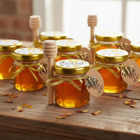 Ahhute gold lid on jars adds a premium touch.