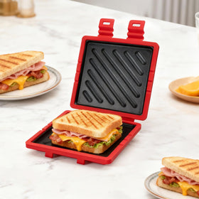 AHJ Microwave Sandwich Maker dishwasher-safe feature simplifies cleanup after meals.