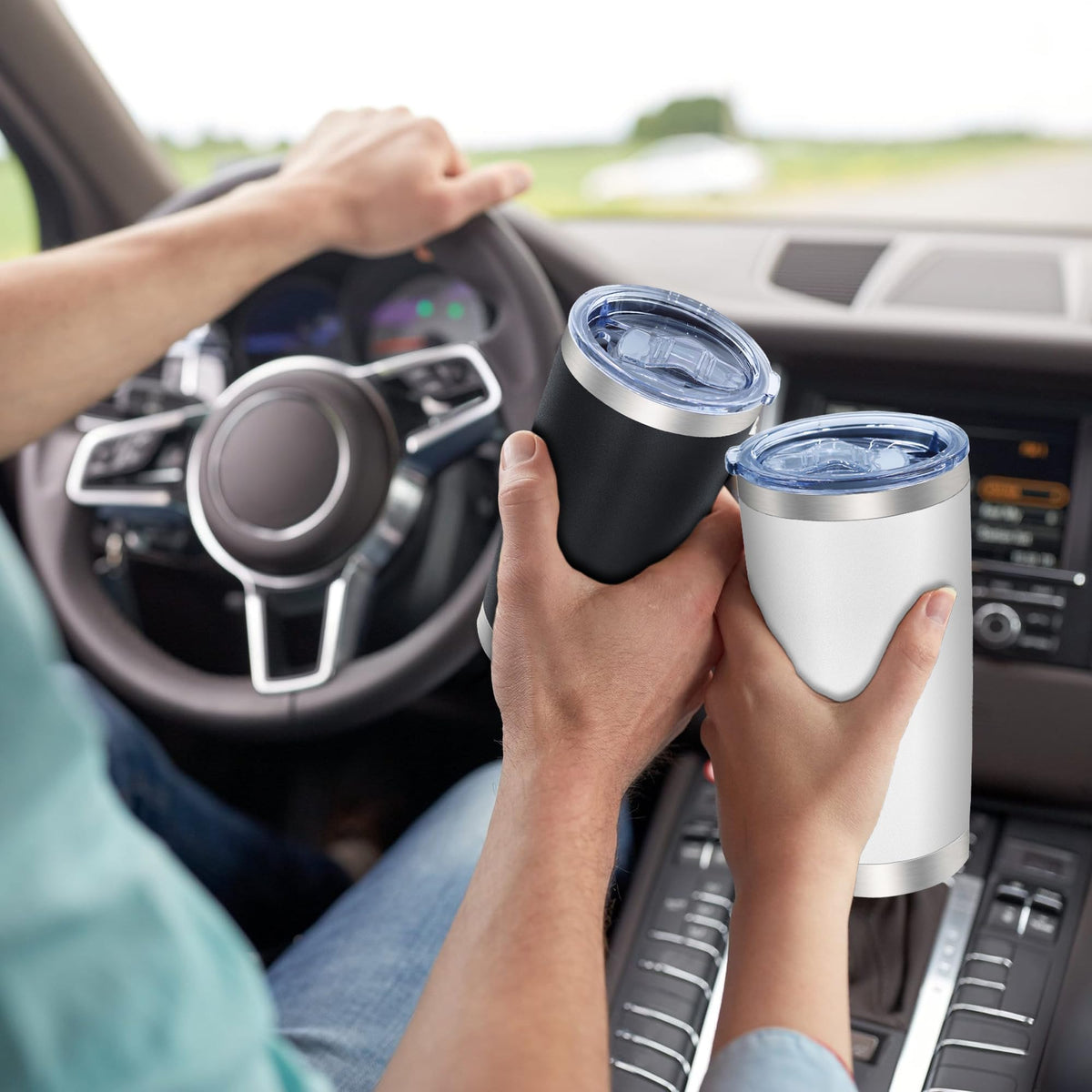 AIANJI white tumbler double-wall vacuum insulation keeps drinks hot or cold.