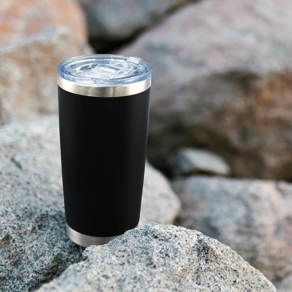 AIANJI stainless steel double-wall design keeps beverages at temperature longer.