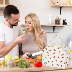 Aileam lunch box two-way-zippers for smooth opening and durability.