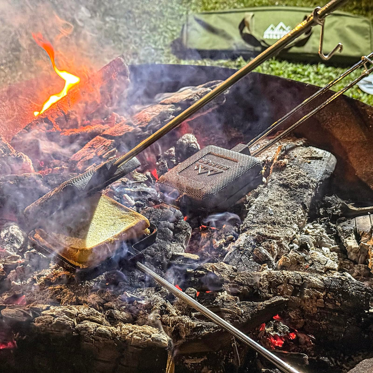 AILITOR Backyard or tailgate use for delicious, convenient campfire snacks
