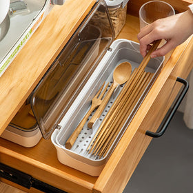 AIYoo clear-cover utensil drawer organizer helps locate flatware quickly.
