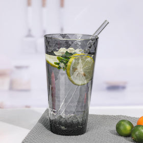 AKMQYM easy-clean, dishwasher-safe tumbler simplifies everyday reuse.