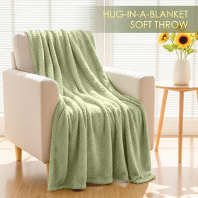 Alasynic fuzzy socks—cozy warmth during reflective times