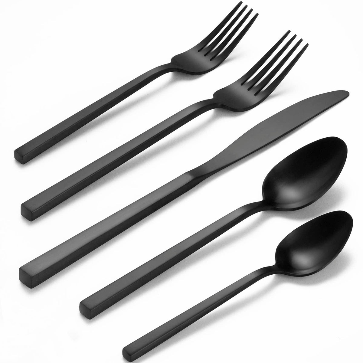 Alata Cube 45-piece flatware set with dinner knives for everyday dining.