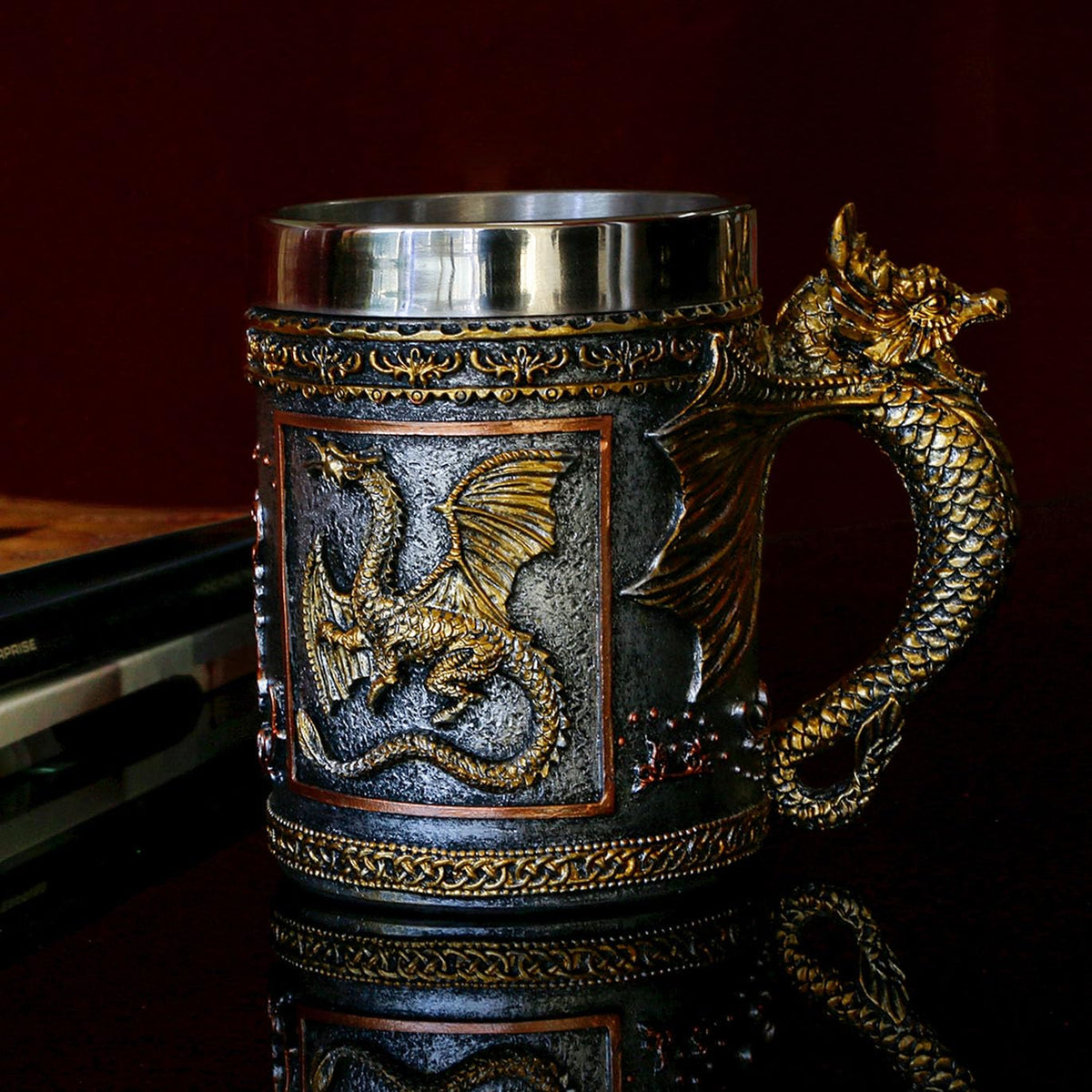 alikiki Medieval Dragon mug with gold roars for epic D&D game nights.