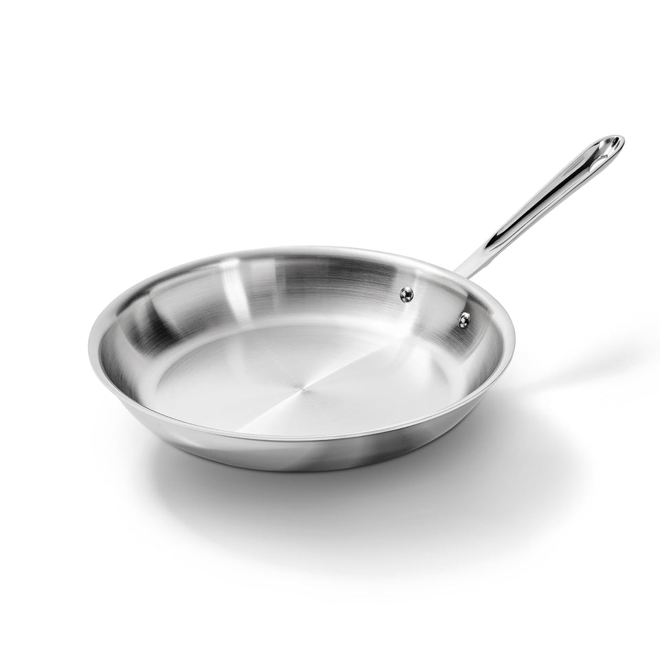 All-Clad D3 fry pan top view highlighting even heat for searing and browning