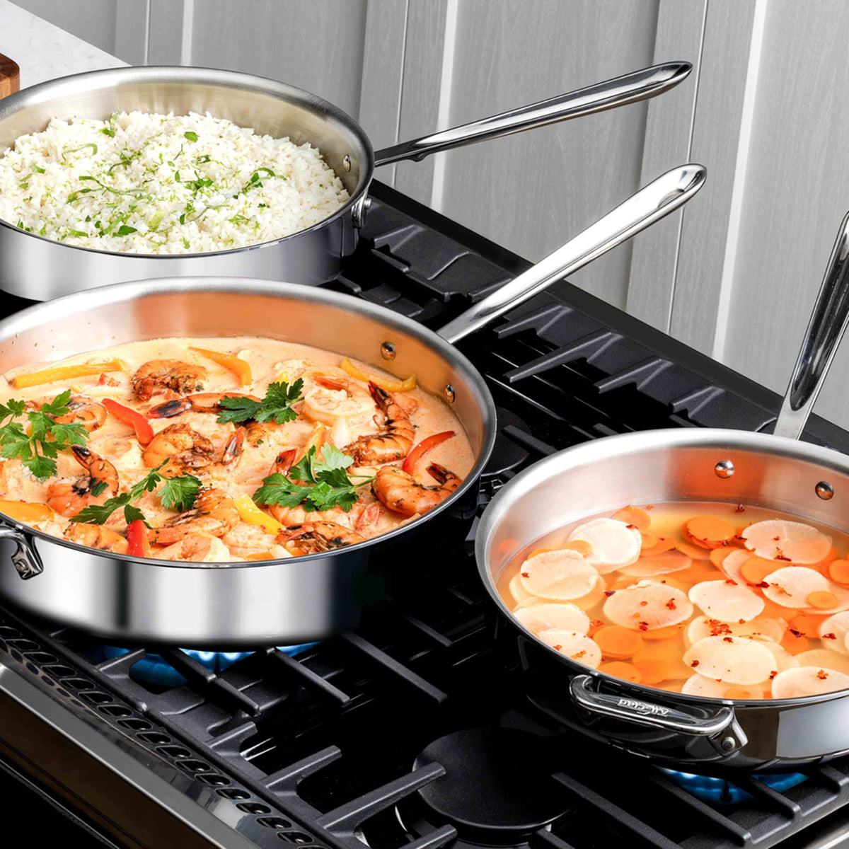 All-Clad D3 stainless lid on keeps moisture in for braises and sauces