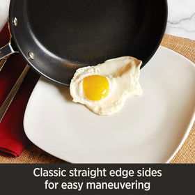 All-Clad HA1 roaster nonstick coating aids release of delicate foods.