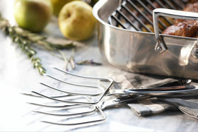 All-Clad pie server is dishwasher-safe for easy cleanup.