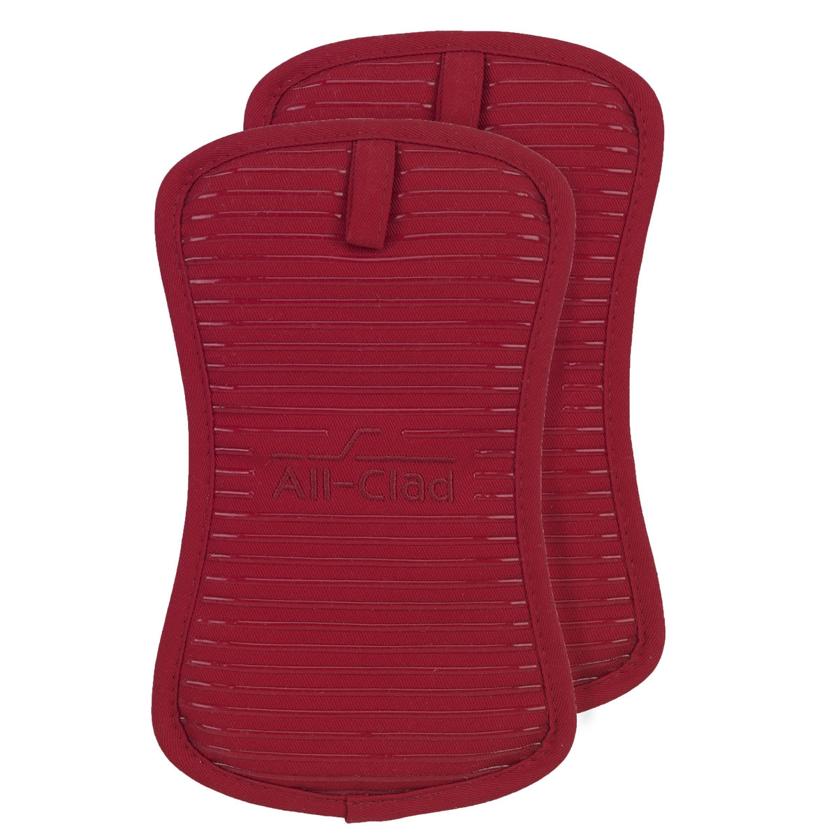 All-Clad silicone-coated front and back offer a secure non-slip grip on hot pots.