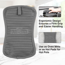 All-Clad premium pot holder 100% cotton-twill protects hands during skillet transfers.