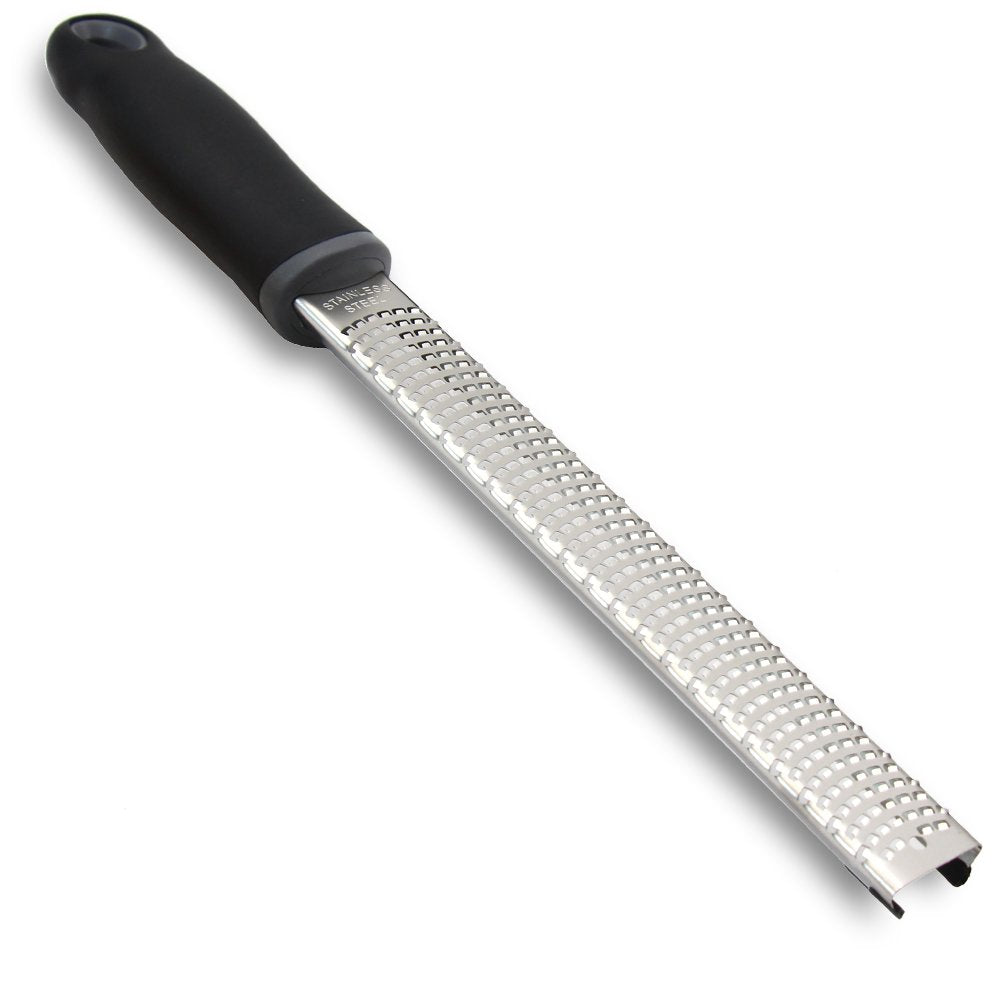 ALLWIN-HOUSEWARE W fine-grater-teeth for delicate cheese shreds and fine zest.