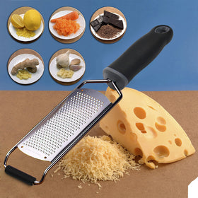 ALLWIN-HOUSEWARE W razor-sharp blade for fine zest and fluffy cheese shreds.
