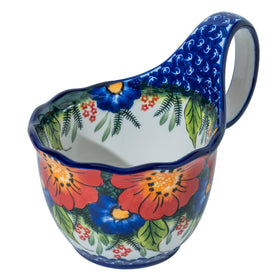 ALMA 18oz soup bowl with loop handle for easy serving and display.