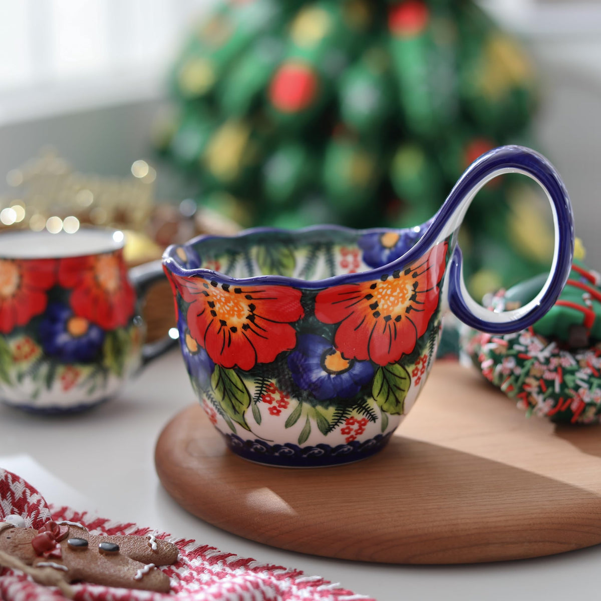 ALMA multi-use ceramic bowl for fruits, nuts, ice cream, or snacks.