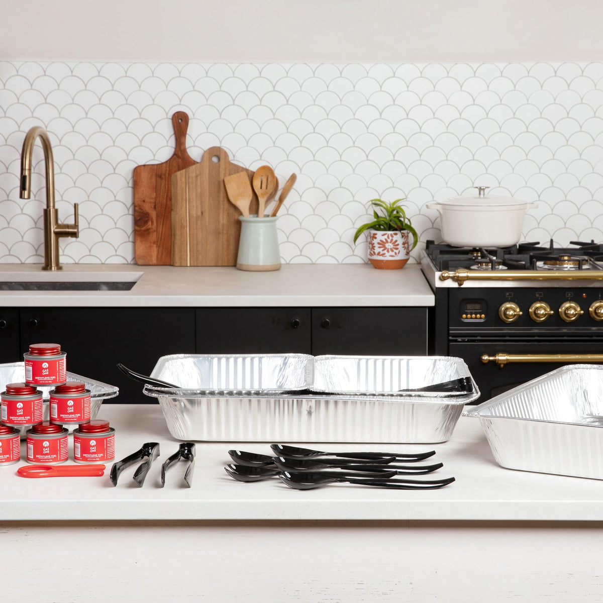 ALPHA LIVING cleanup-friendly solution supports easy post-event disposal or reuse.