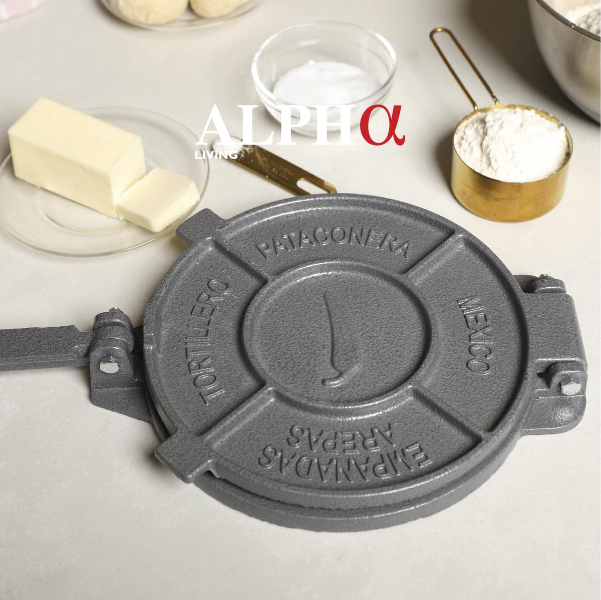 ALPHA LIVING quesadilla maker with ergonomic handle for easy at home quesadillas