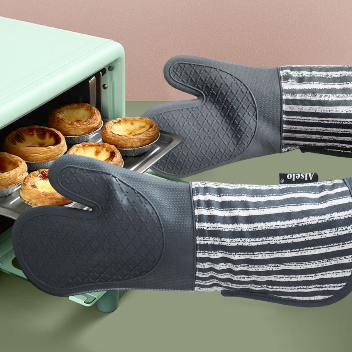 Alselo cotton terry lining offers soft comfort during handling.