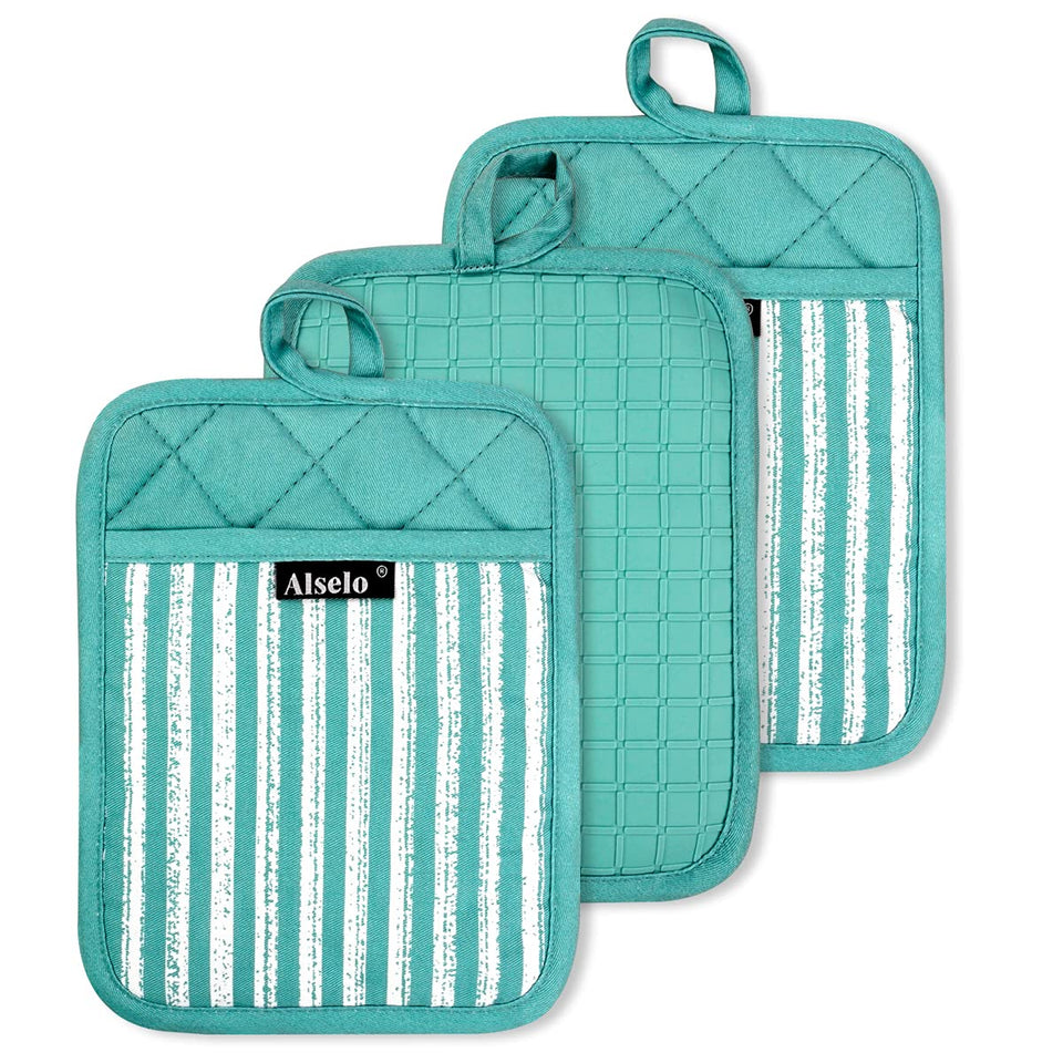 Alselo silicone pot holders set of 3 with 7x9 rectangle shape for safe handling.