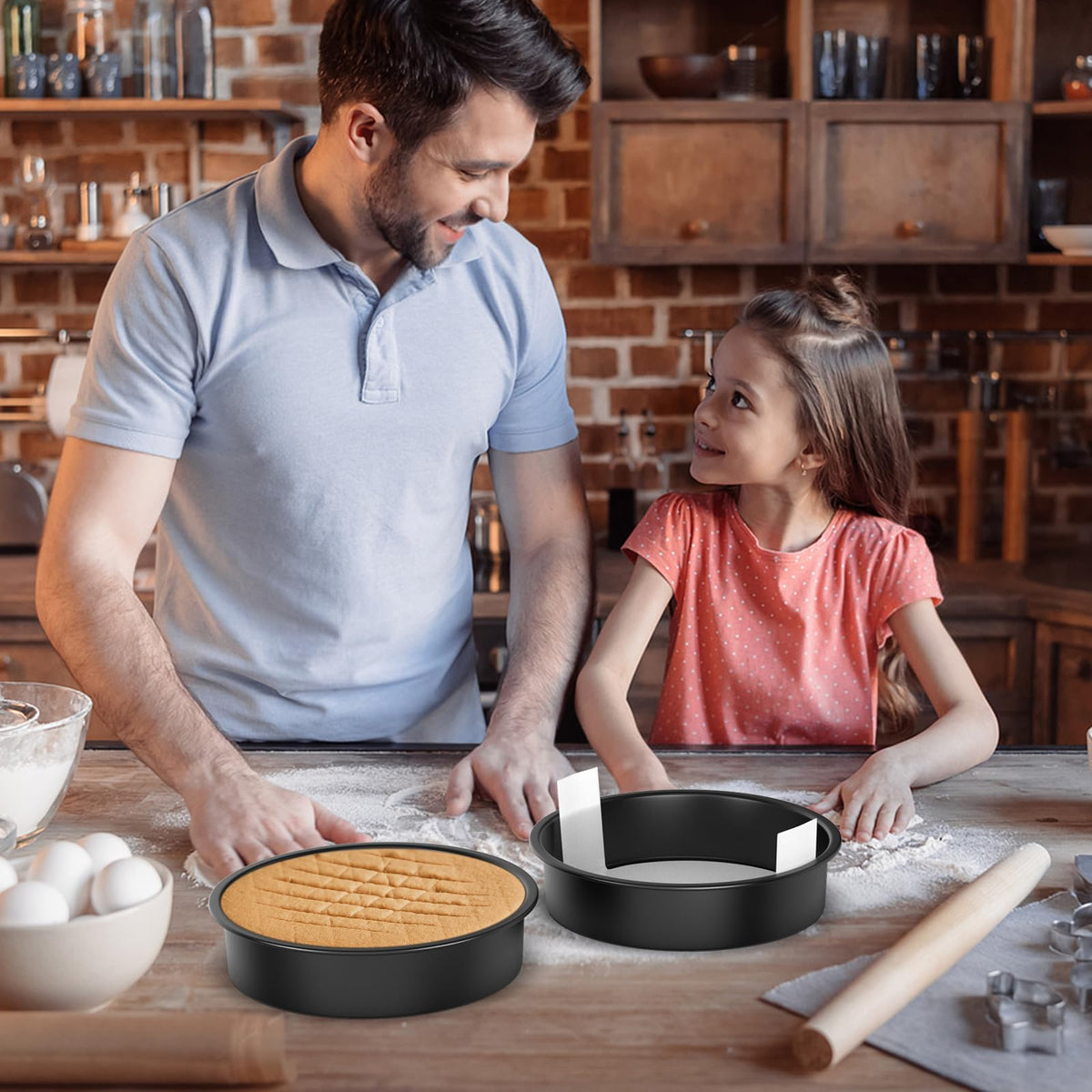 AltarreT multi-use baking pan ready for cakes, lasagna, and more.